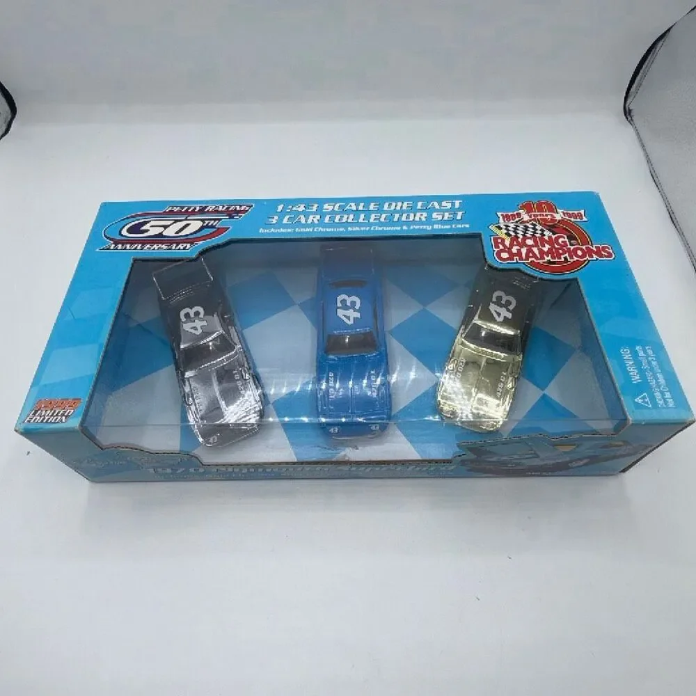 RACING CHAMPIONS Petty Racing 50th 1970 Plymouth Superbird 1:43 3-Car Set